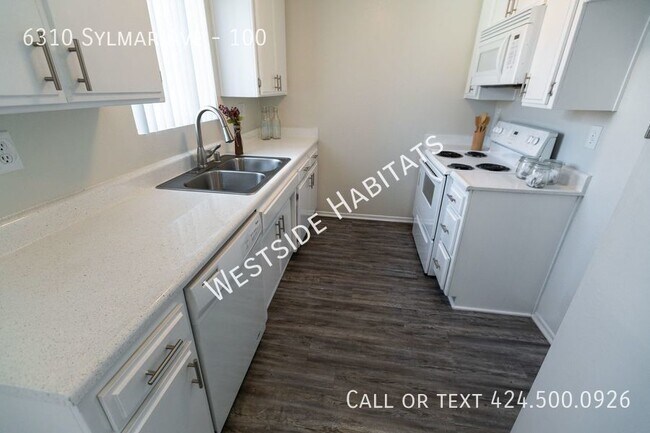 Building Photo - 6310 Sylmar - Gorgeous, fully renovated bu...
