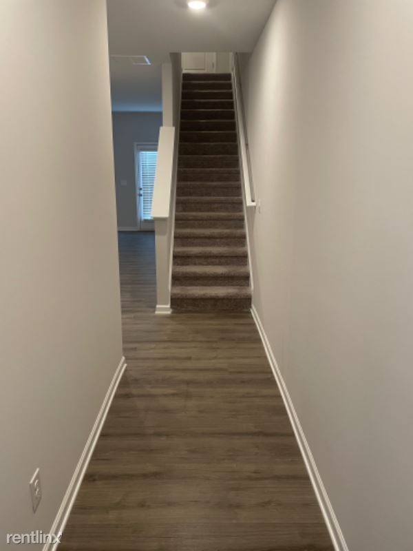 Building Photo - 3 br, 2.5 bath Townhome - 3682 Abbey Way