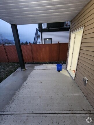 Building Photo - 9237 Sitka Pl