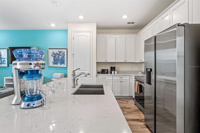 Building Photo - 2979 Castaway Ln