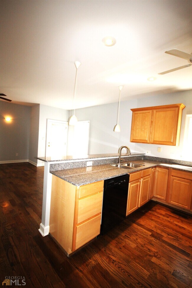 Building Photo - 1036 Manigault St SE