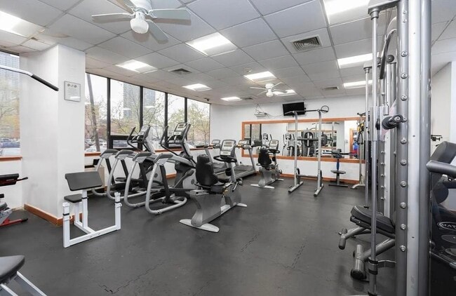 Foto del edificio - 280 Marin Blvd