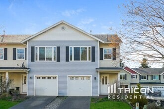 Building Photo - 1615 Cunningham Dr NE