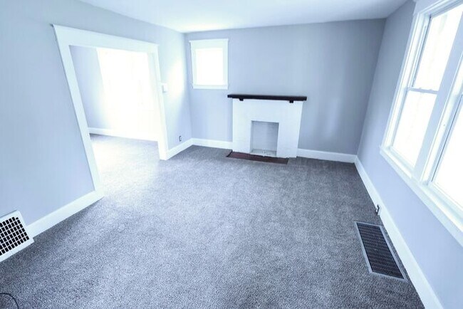 Foto del edificio - 1598 Pilgrim St