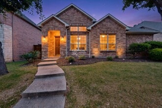 Building Photo - 963 Cougar Dr