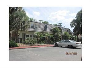 Building Photo - 3934 Versailles Dr