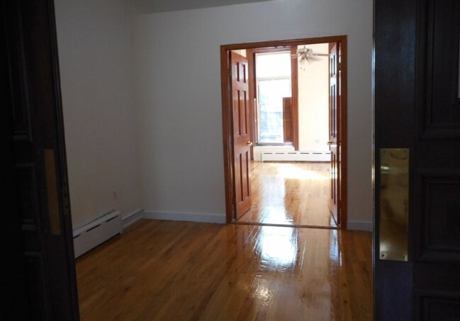 Foto del edificio - 33 Halsey St