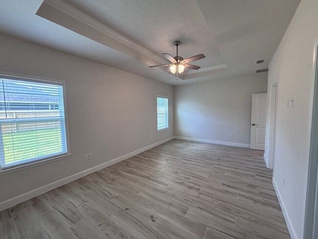 Building Photo - Welcome to this beautifully built 3-bedroo...