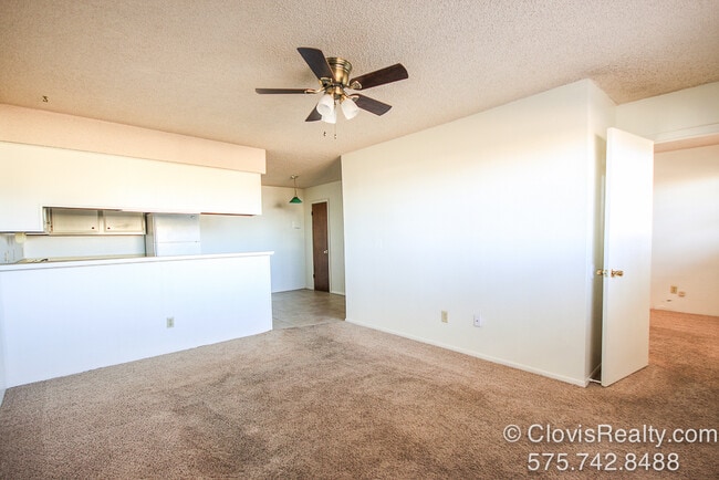 Living Room - 1920 W 21st St