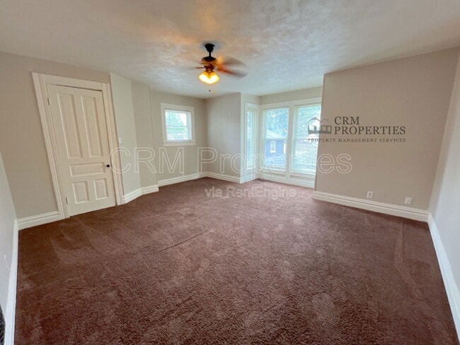 Building Photo - 517 W Jefferson St