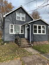 Building Photo - 372 Orchard Ave