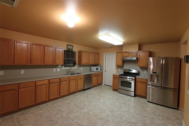 Building Photo - 8426 Brickhaven Ln
