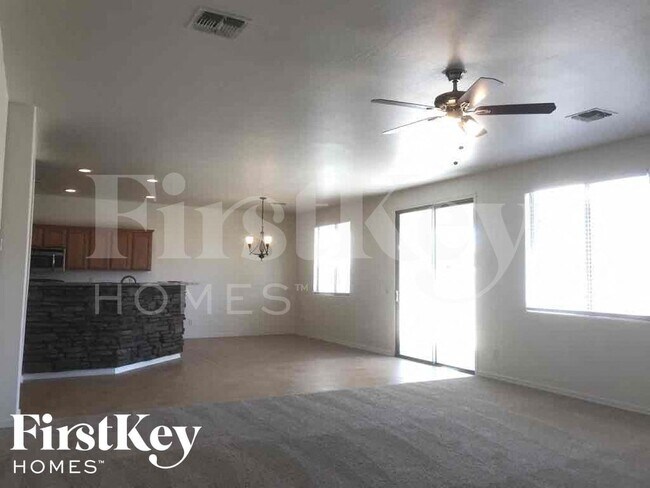 Building Photo - 14495 N 135th Ln