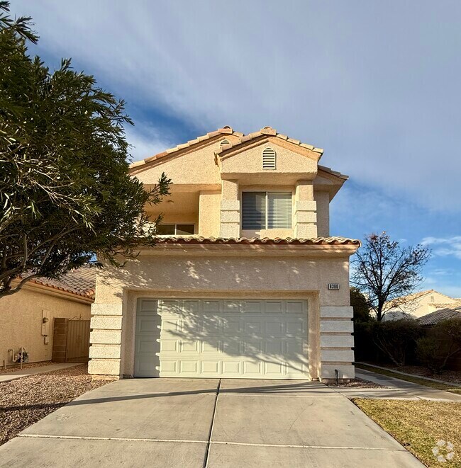 Building Photo - 8300 La Strada Ave