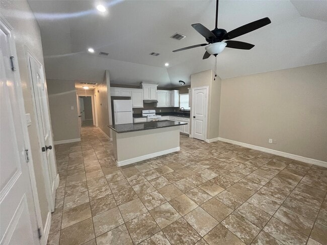 Foto del edificio - 8230 Constellation Ln