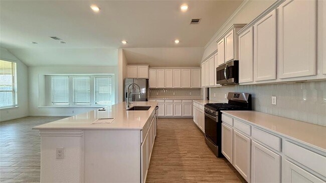 Building Photo - 13018 Hydeland Dr
