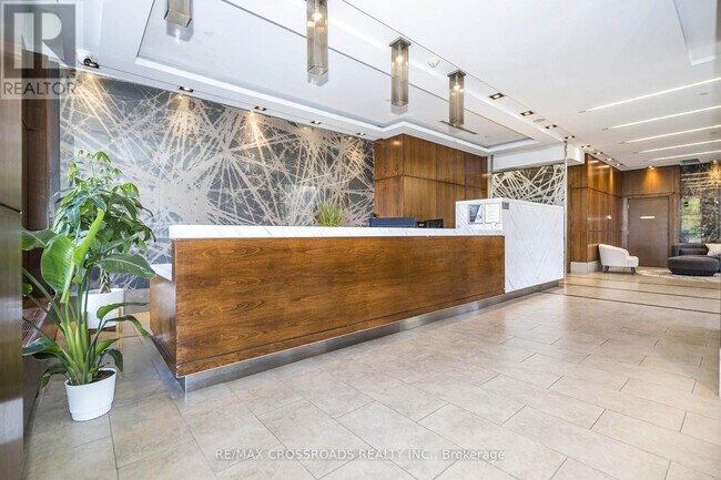 Photo du bâtiment - 2015 Sheppard Ave E