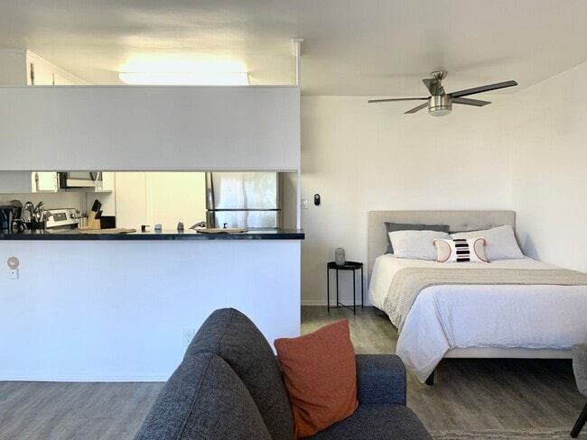 Interior Photo - The Elizabeth