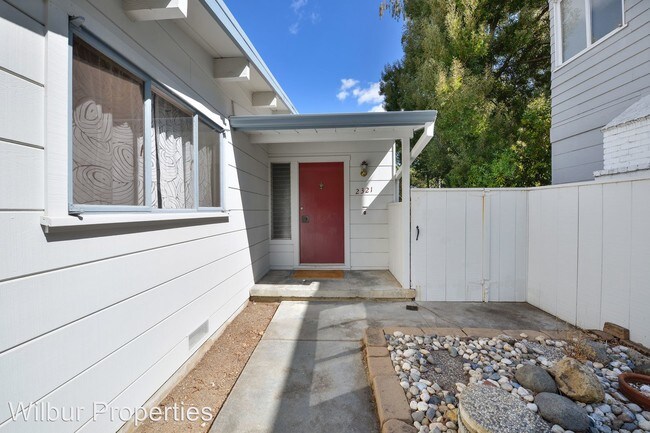 Foto del edificio - 2321 Amherst St