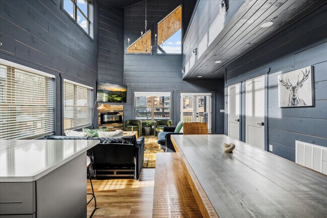 Foto del edificio - 528 Warbonnet Wy