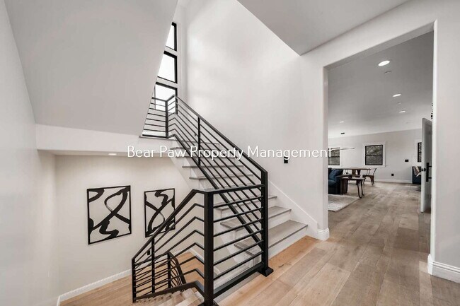 Foto del edificio - Gorgeous Home on Bear Mountain!