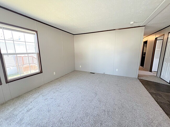 Building Photo - 17086 Coventry Ln