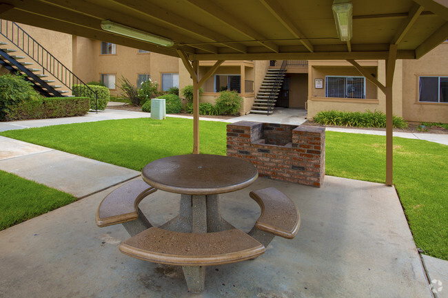 Barbecue Area - Easter Manor Apartments