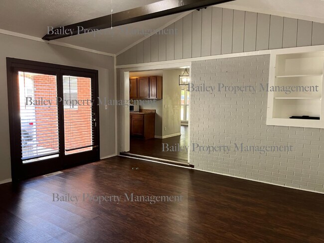 Building Photo - 6357 Doe Run Rd