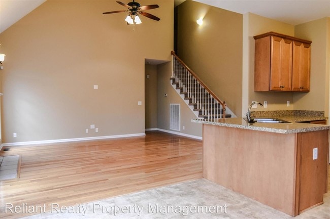 Building Photo - 4 br, 3 bath House - 575 Winding Bluff Way