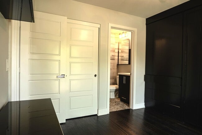 Foto del edificio - 7870 Civita Blvd