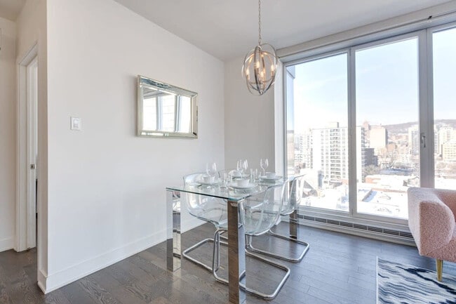 Building Photo - 1800 René-Lévesque Boulevard West-SI FL10-ID1254791P