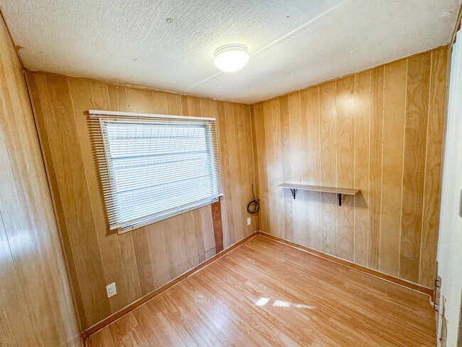 Foto del edificio - 2908 Banyan Ln