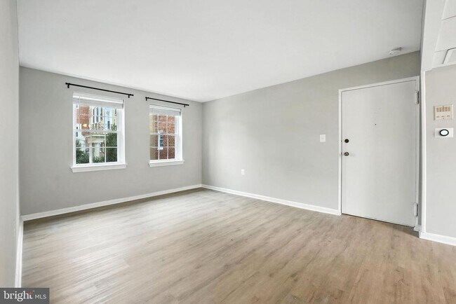 Foto del edificio - 6613 10th St