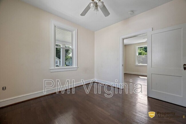 Building Photo - 45 W Sherwood Ave