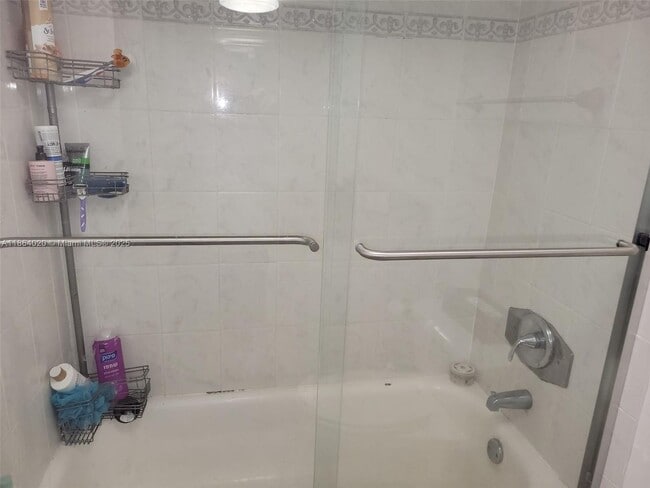 Building Photo - 20350 W Country Club Dr