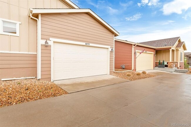 Building Photo - 10771 N Montane Dr