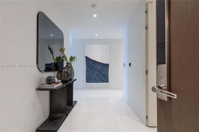 Foto del edificio - 300 Biscayne Blvd Way