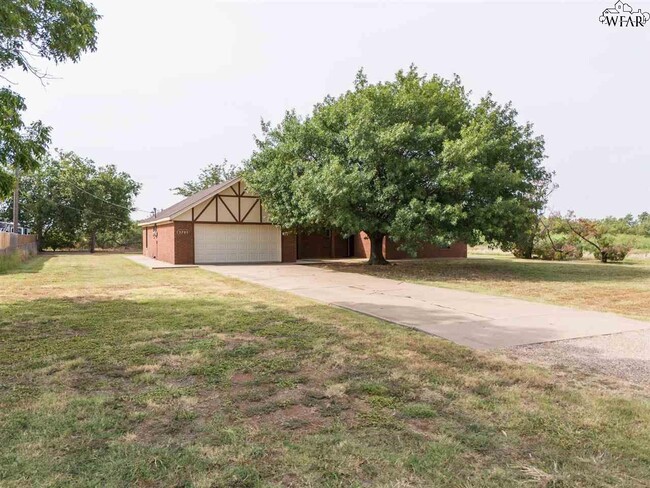 Building Photo - 5705 Seymour Hwy
