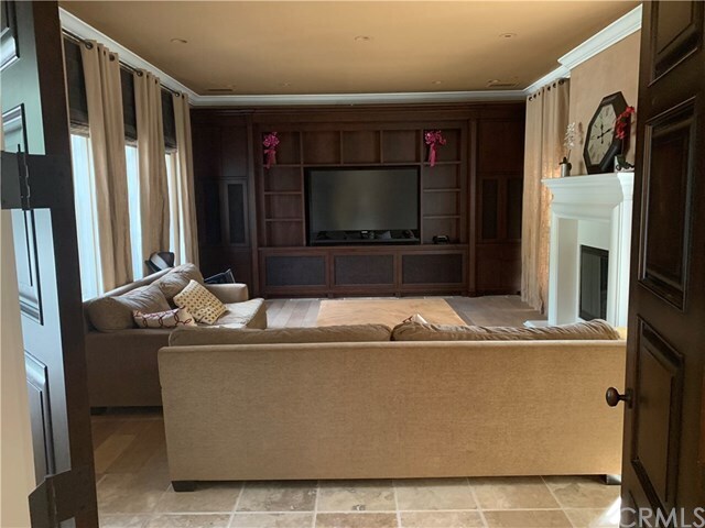 Foto principal - 761 Carriage House Dr