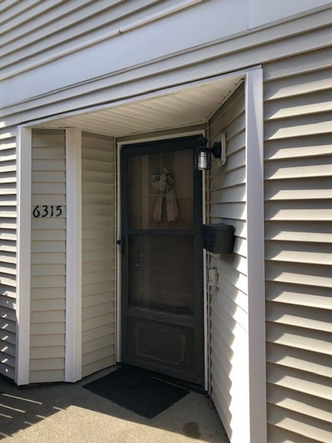 Photo - HASHASH BALLARD DUPLEX Apartment