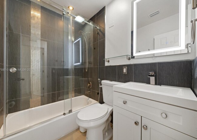 Building Photo - 845 NW 2nd St