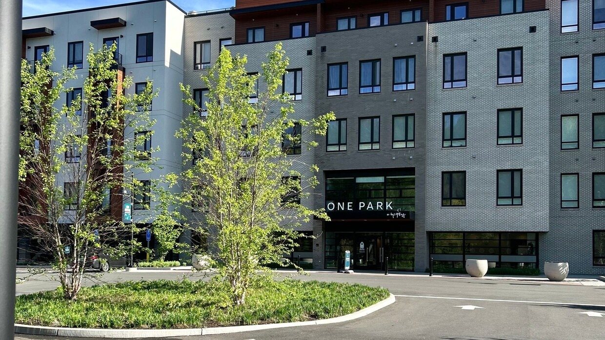 One Park Apartments - One Park Apartments