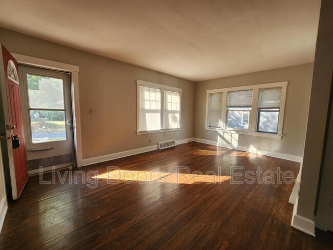Building Photo - 1548 S 25th St
