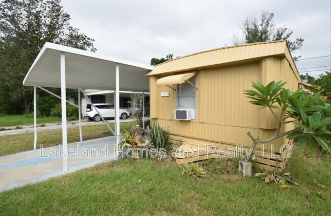 Building Photo - 3306 Peachtree Hill Rd