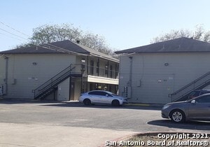 Building Photo - 926 Drury Ln