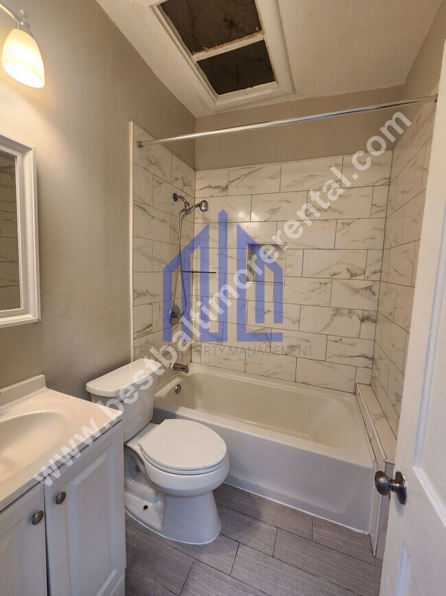 Foto del edificio - Coming Soon!!!!!! Spacious 3 Bedroom in We...