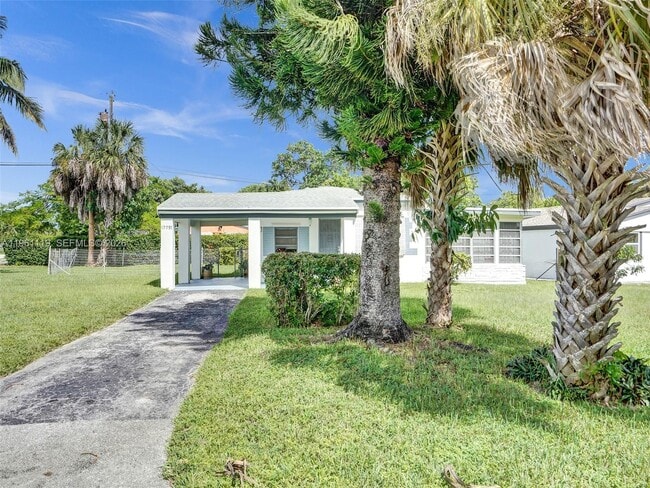 Building Photo - 17791 NE 13th Ave