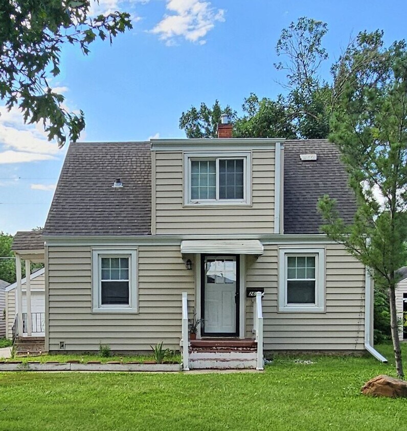 Foto principal - 4 Bedroom House for rent