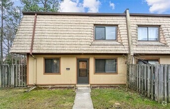 Building Photo - 1482 Ventura Way
