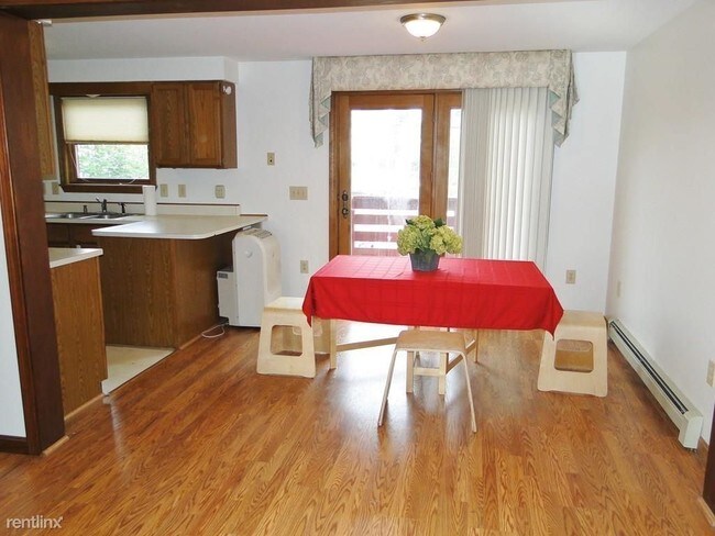 Building Photo - 2 br, 1.5 bath  - 59 Waverly St